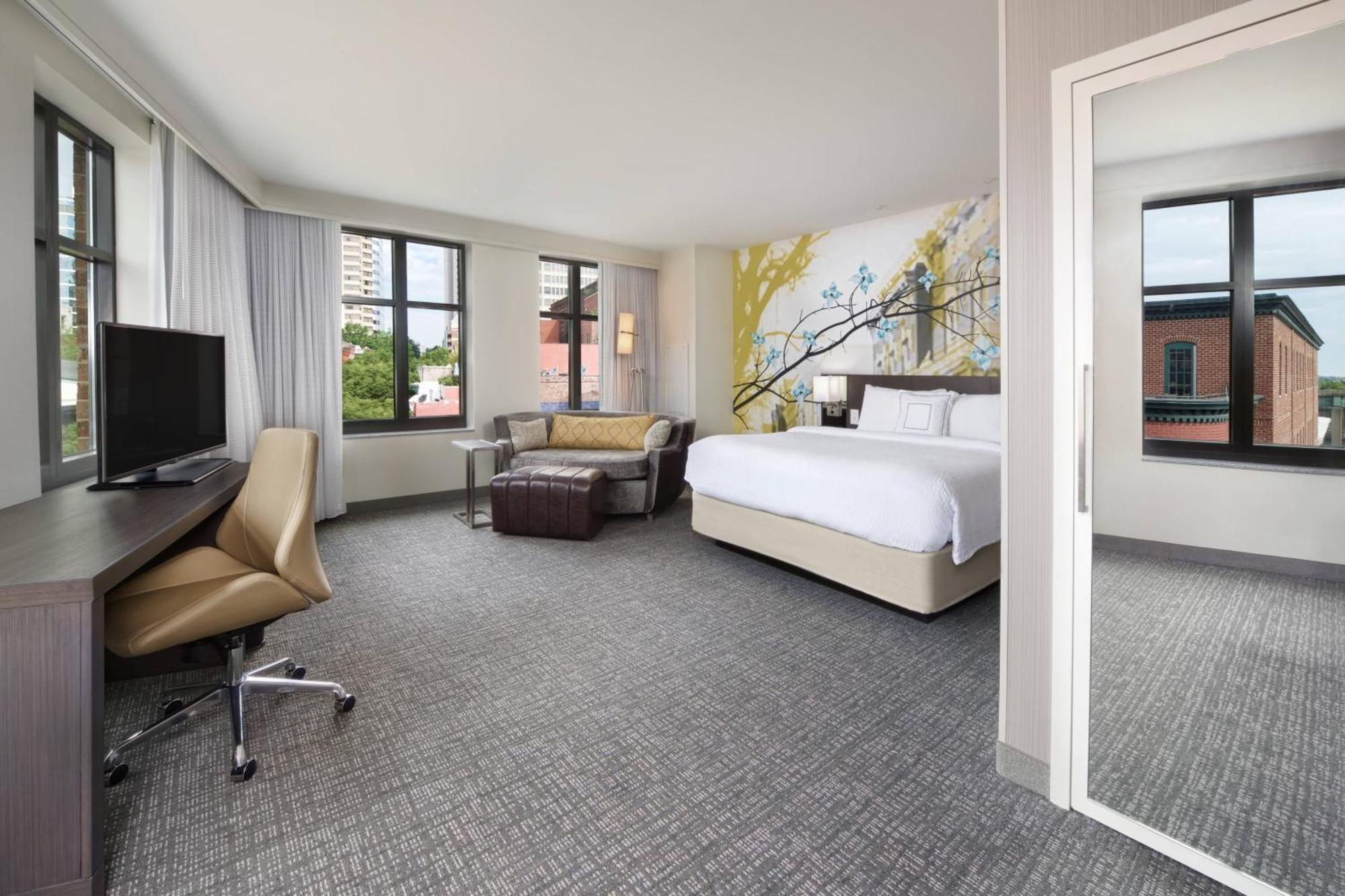 Courtyard By Marriott Richmond Downtown Hotel Eksteriør billede