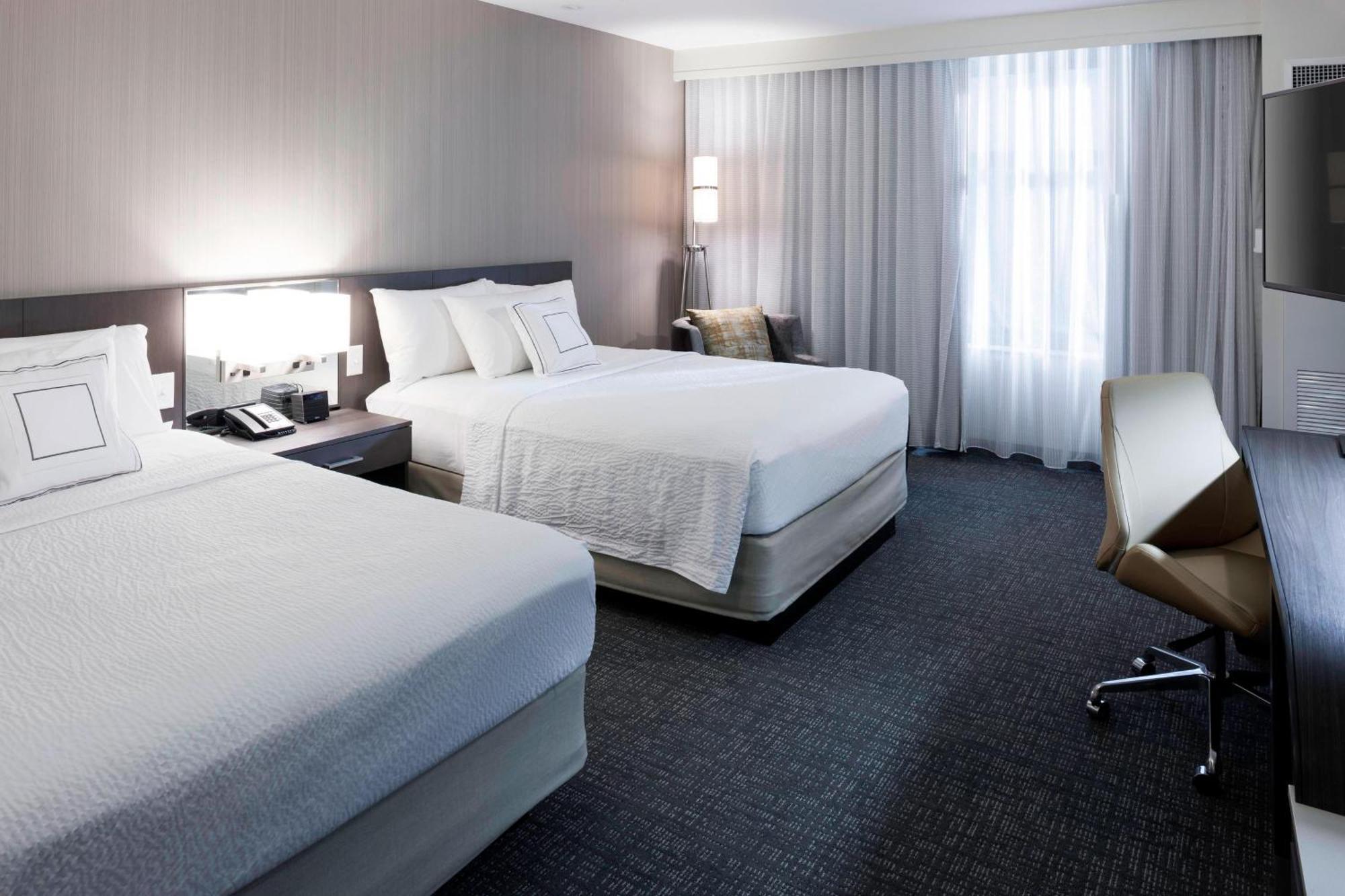 Courtyard By Marriott Richmond Downtown Hotel Eksteriør billede