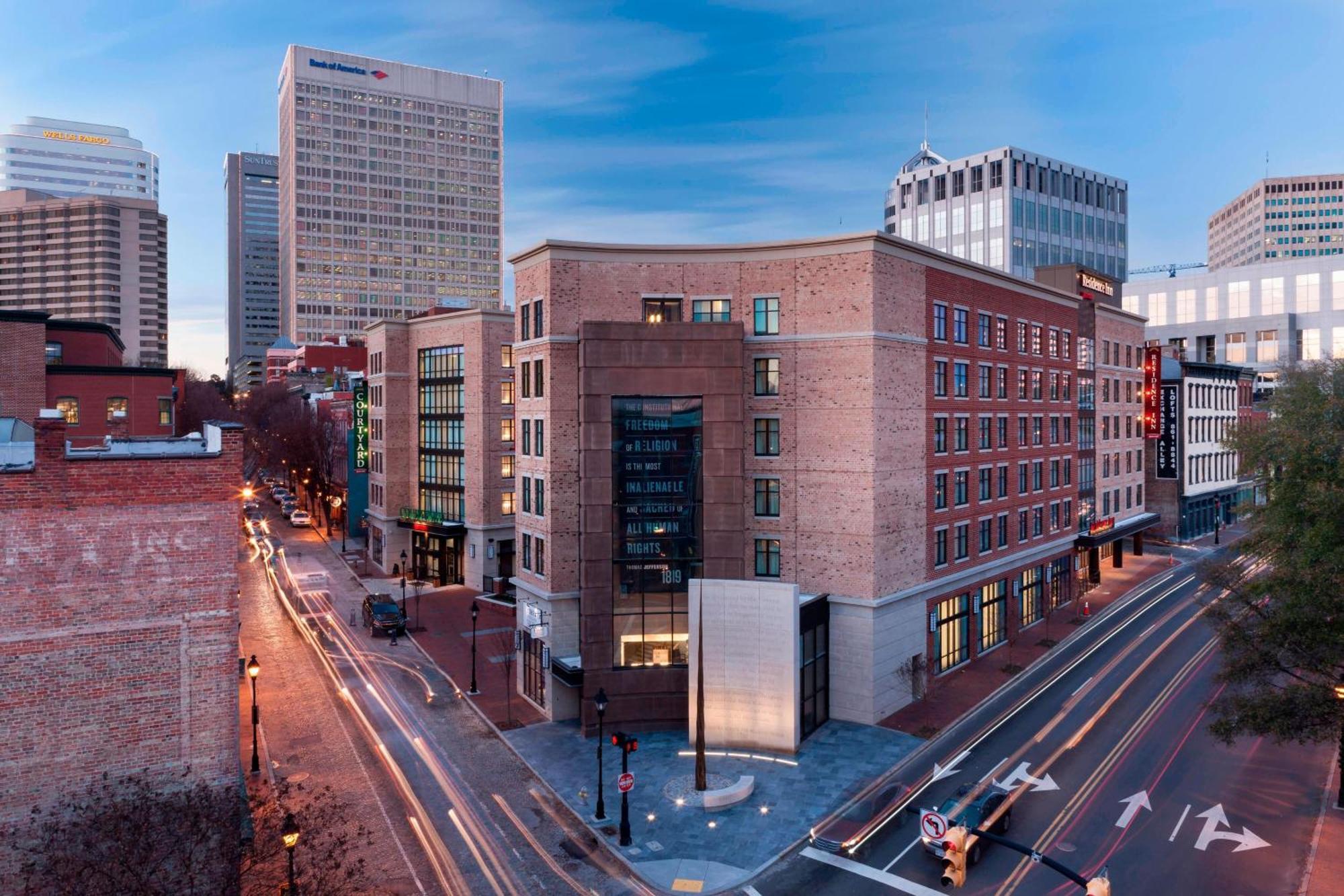 Courtyard By Marriott Richmond Downtown Hotel Eksteriør billede